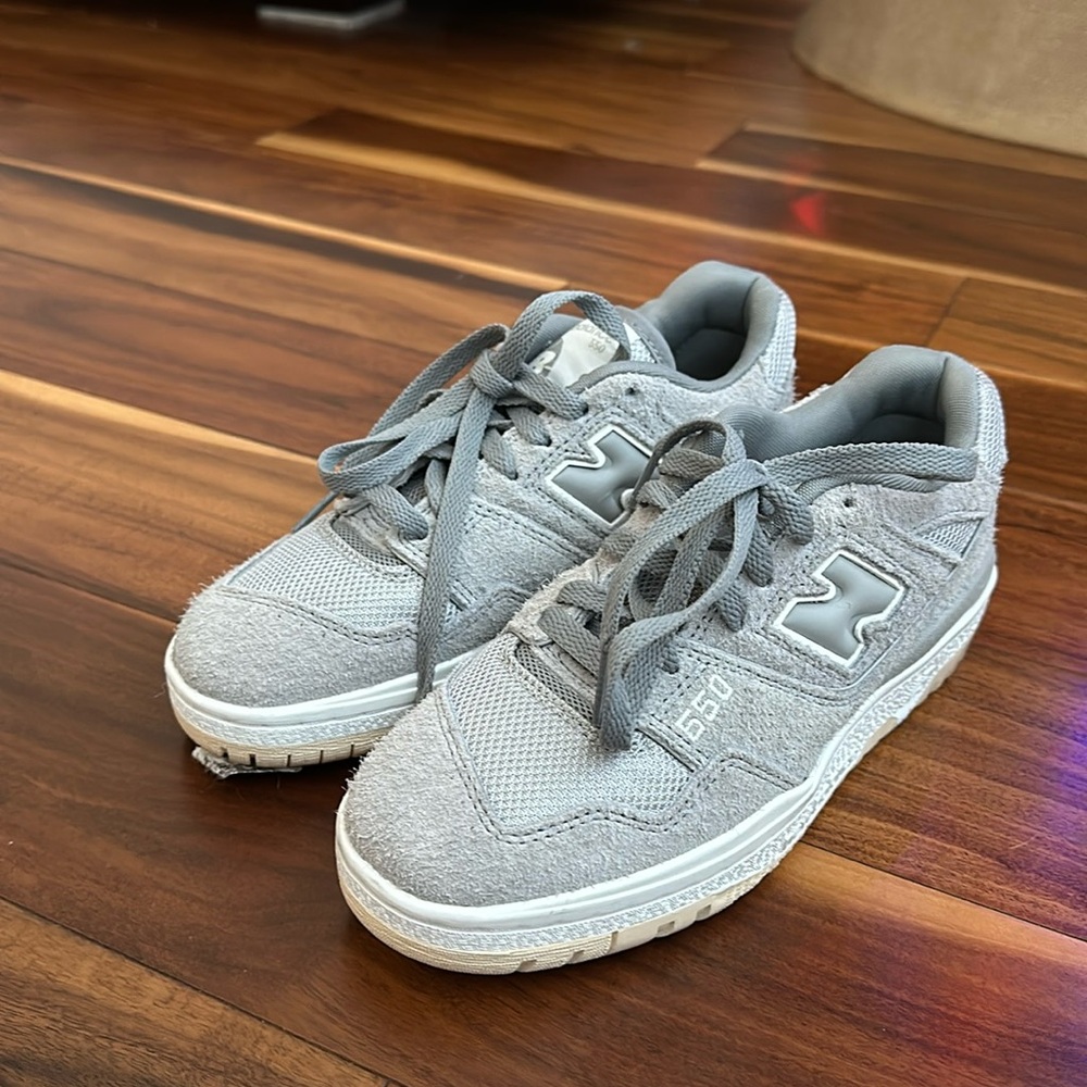NEW BALANCE 550 MENS GRAY SUEDE BB550PHD SNEAKERS SIZE 5M 6.5W